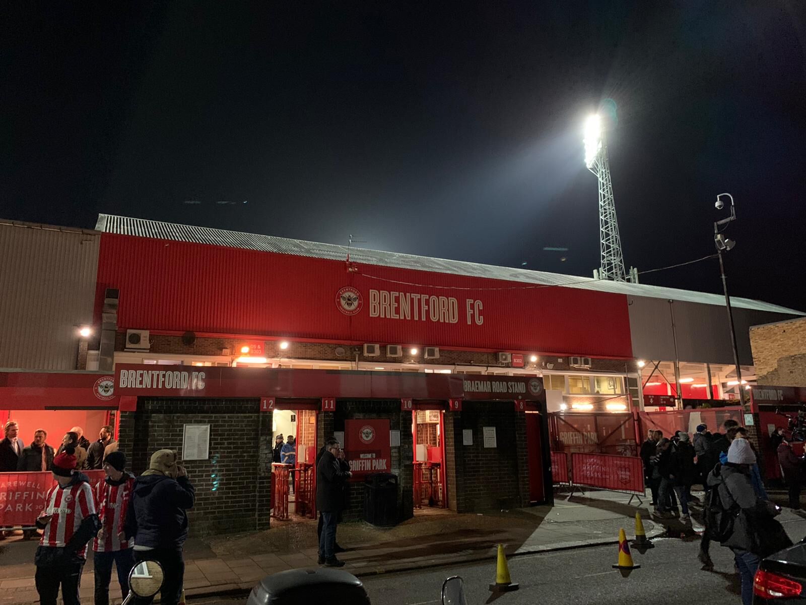 Brentford 1-1 Leeds United, Championship: report, ratings and verdict 